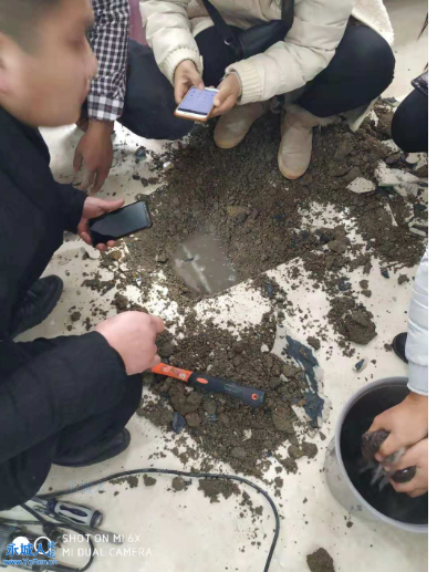 两当家里漏水了怎么办？
