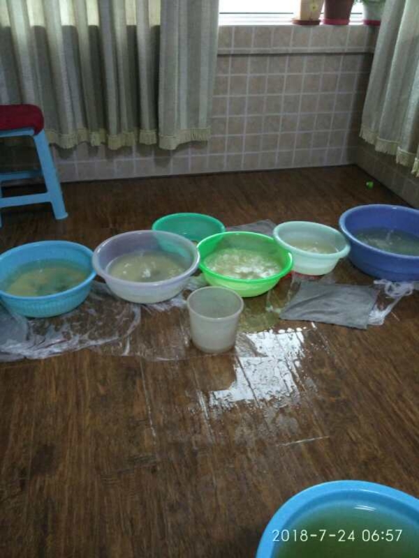 两当如何判断家里漏水